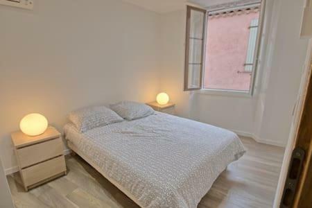102-Appartement Refait A Neuf Vieil Антиб Экстерьер фото